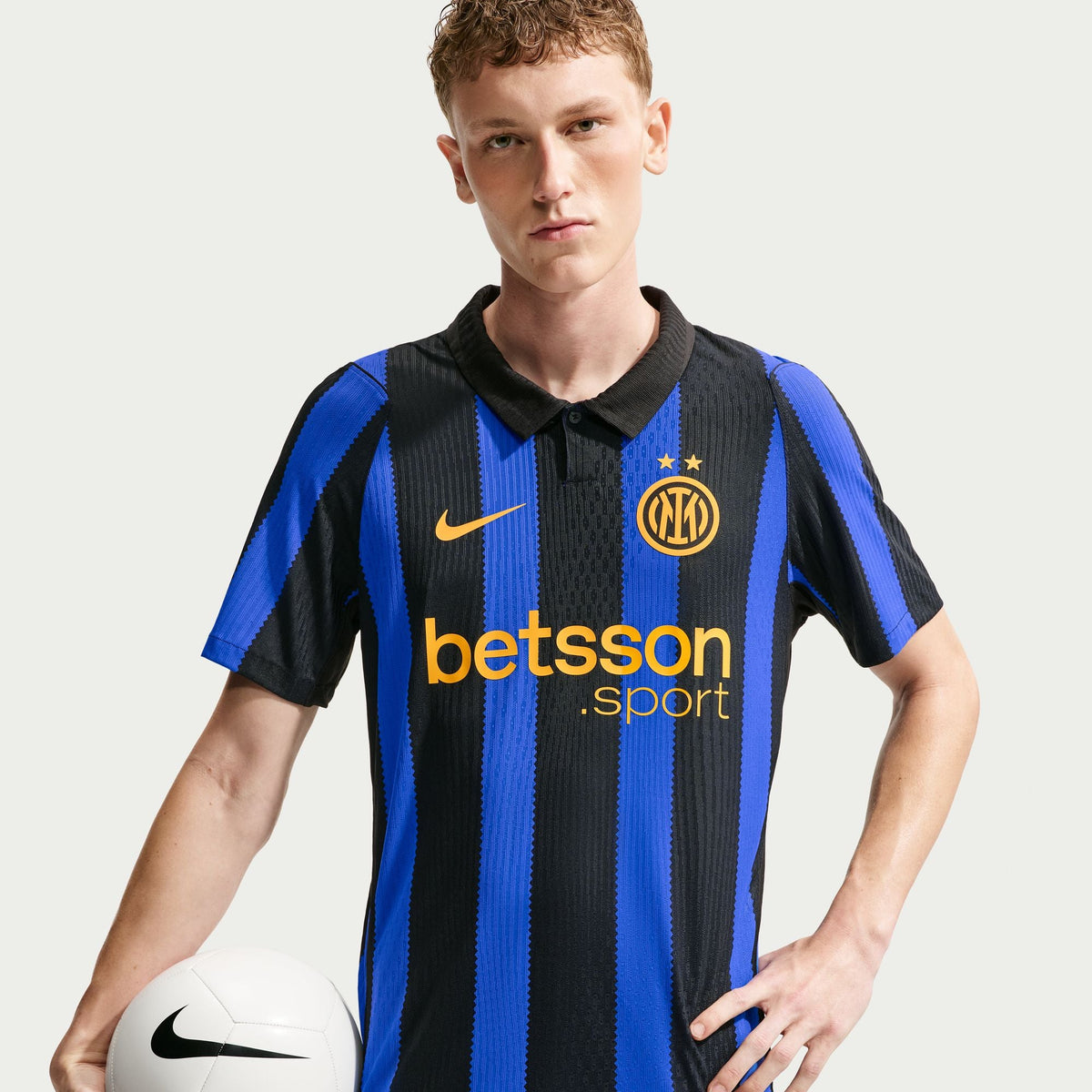 Nike Inter Milan 2026/27 Match Home Men Aero-FIT Soccer Authentic Jersey product image 1, provided for visual reference and
