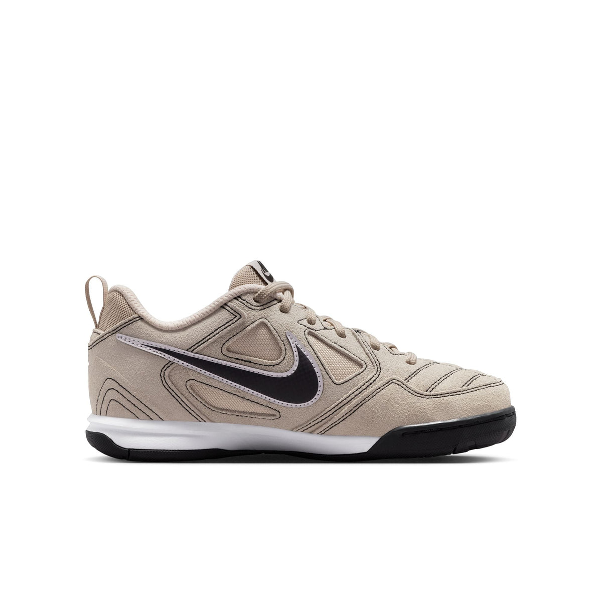 Nike Gato Big Kids' Indoor Soccer Shoes product image 4, provided for visual reference and product detail review