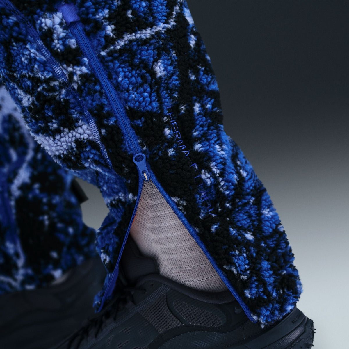 Nike INTER MILAN "CANWELL GLACIER" SE Men ACG THERMA-FIT ADV SOCCER PANTS product image 3, provided for visual reference and