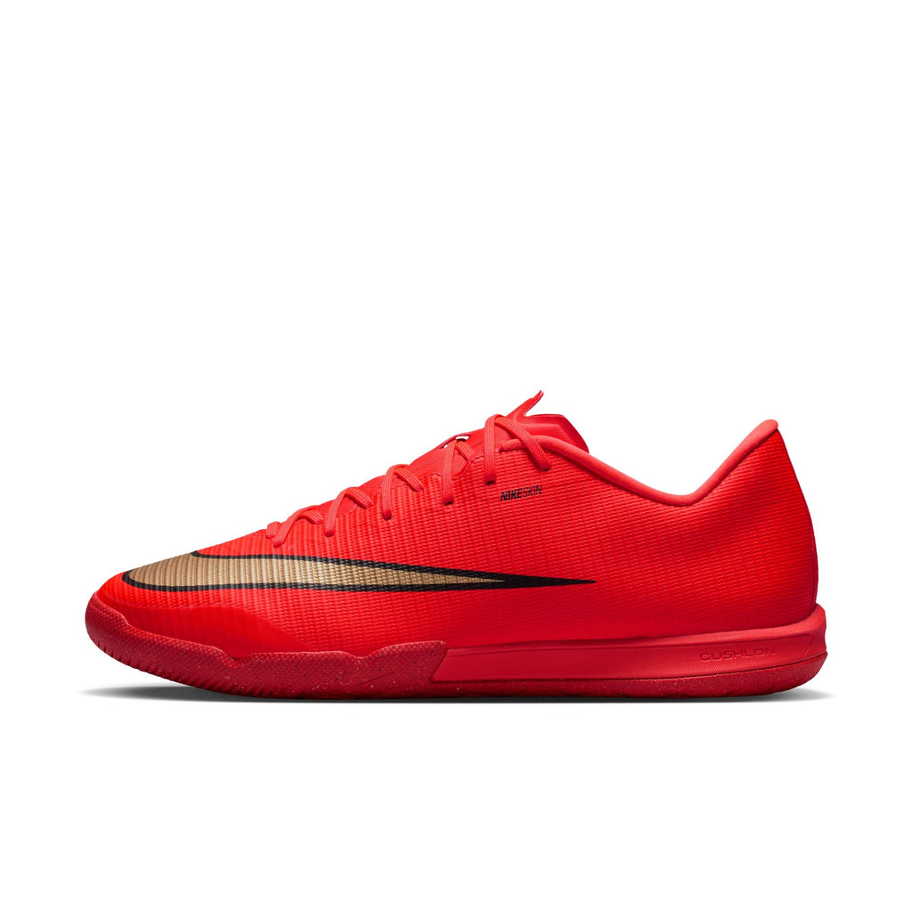Nike Mercurial Vapor 17 Academy Indoor/Court Low-Top Soccer Shoes product image 1, provided for visual reference and product