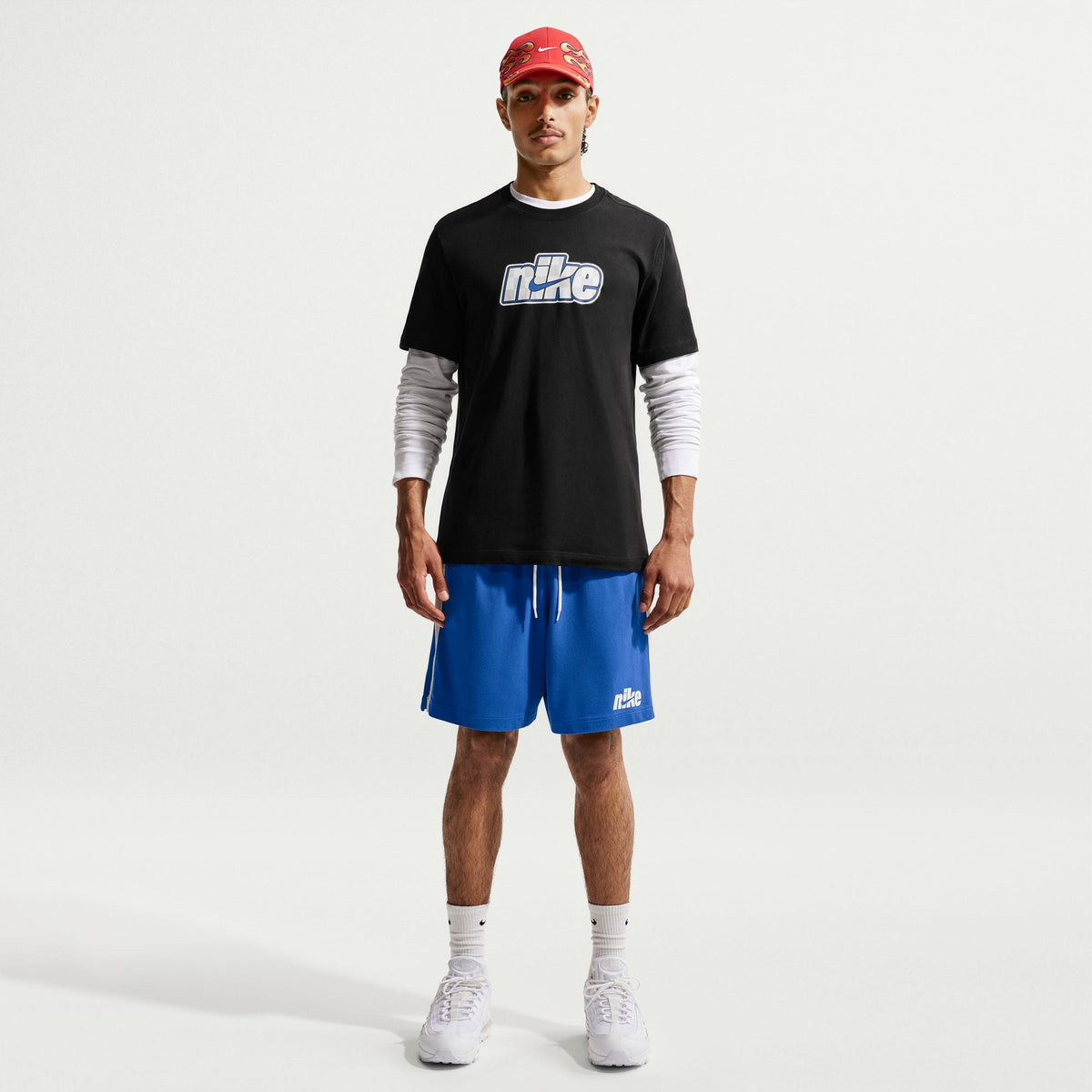 Nike Sportswear T-Shirt product image 1, provided for visual reference and product detail review