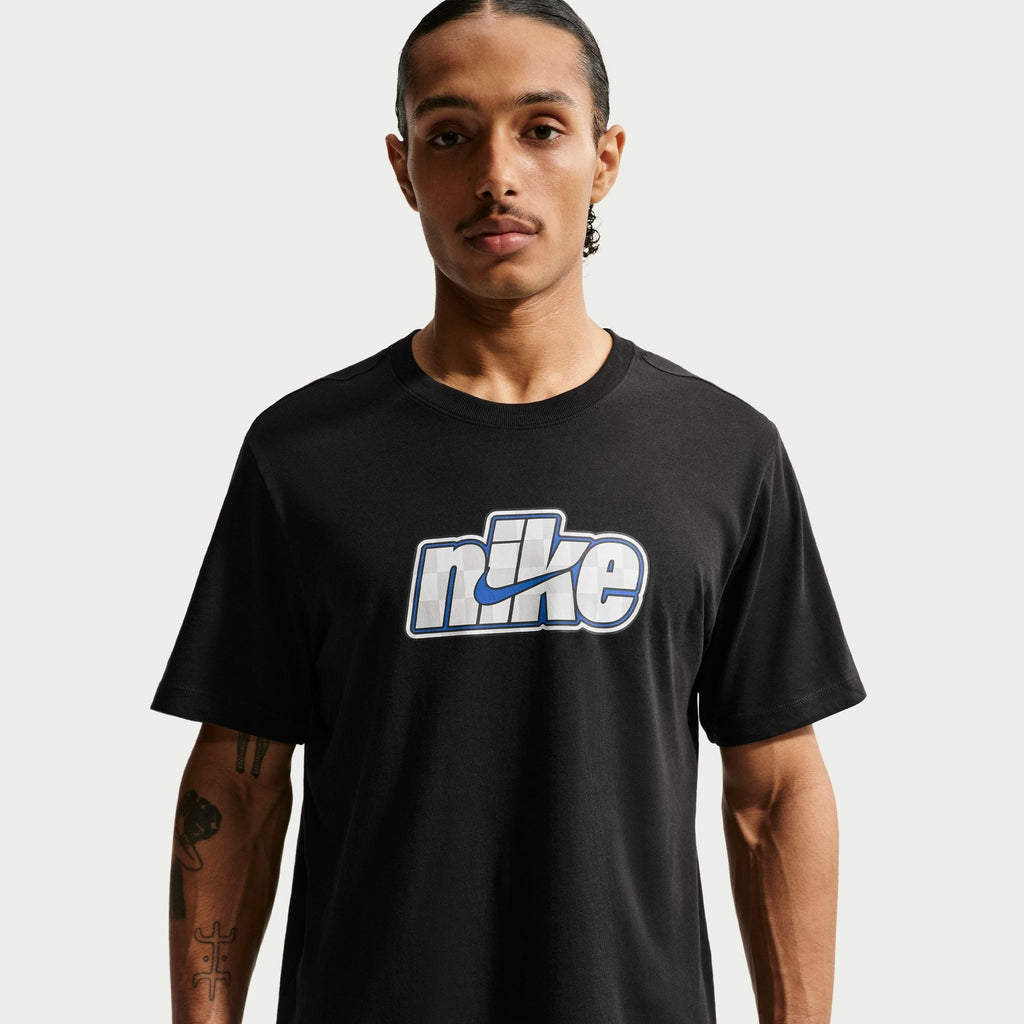 Nike Sportswear T-Shirt product image 3, provided for visual reference and product detail review