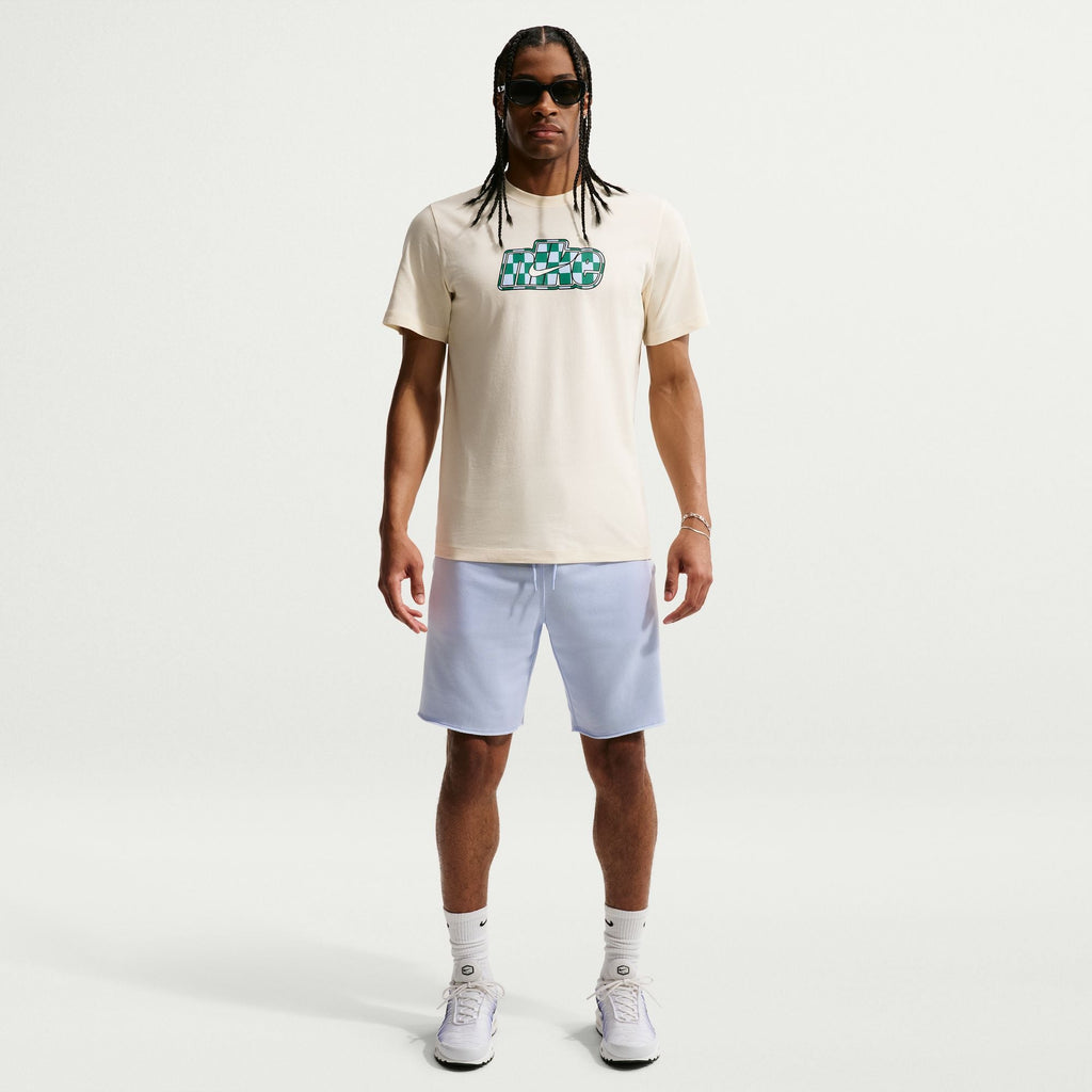 Nike Sportswear T-Shirt product image 1, provided for visual reference and product detail review