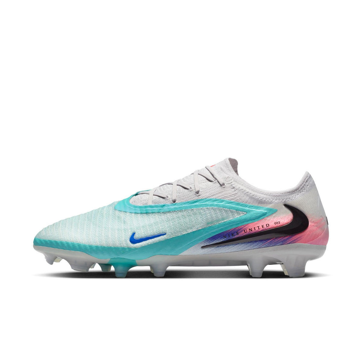 Nike United Phantom 6 Low Elite Firm-Ground Soccer Cleats product image 1, provided for visual reference and product detail
