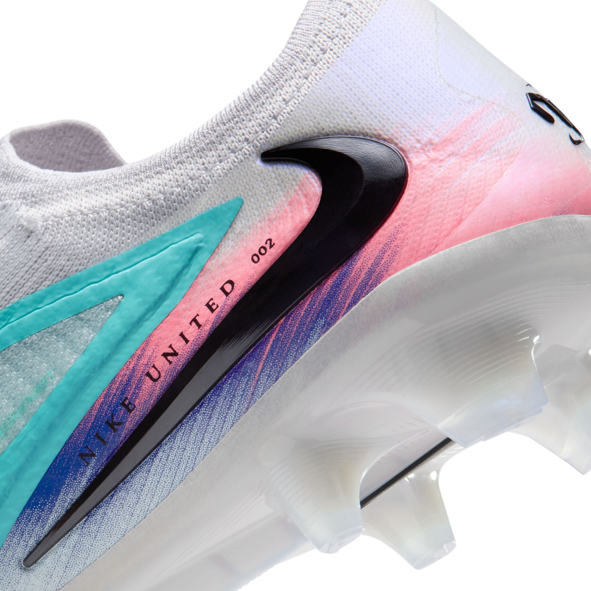 Nike United Phantom 6 Low Elite Firm-Ground Soccer Cleats product image 9, provided for visual reference and product detail