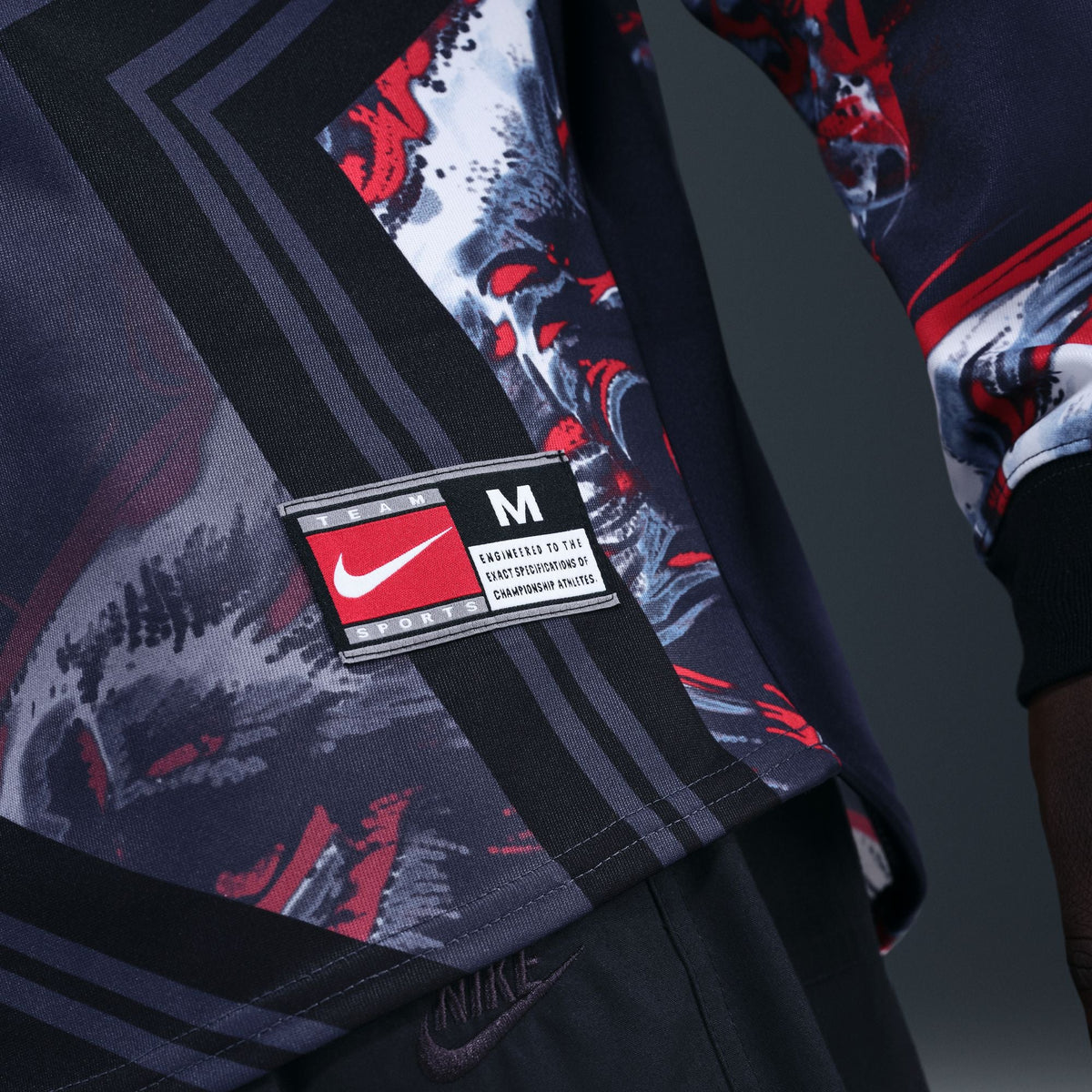 Nike England Hollywood Men Keepers Jersey product image 5, provided for visual reference and product detail review