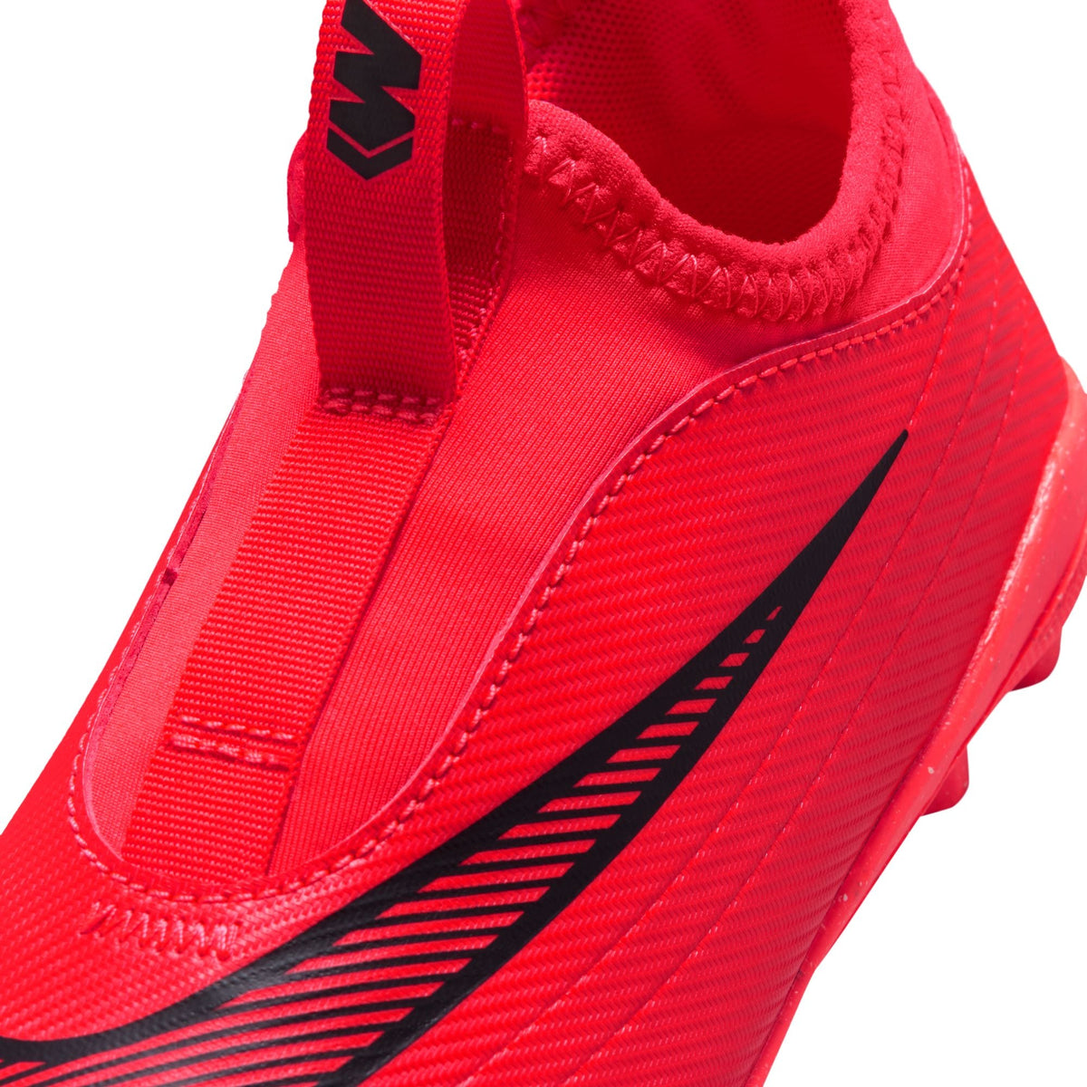 Nike Jr. Mercurial Vapor 17 Club Little Kids' Multi-Ground Low-Top Soccer Cleats product image 9, provided for visual