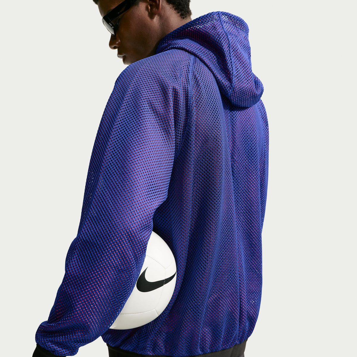 Nike FC Barcelona Men Nike Dri-FIT Soccer Anthem Jacket product image 4, provided for visual reference and product detail