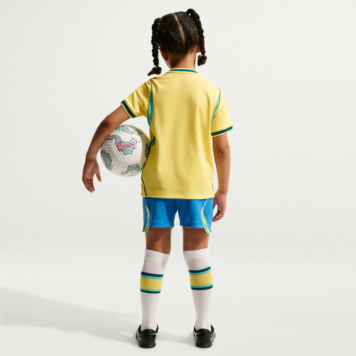 Nike Brazil 2026 Stadium Home Little Kids' Nike Soccer Replica 3-Piece Kit product image 2, provided for visual reference