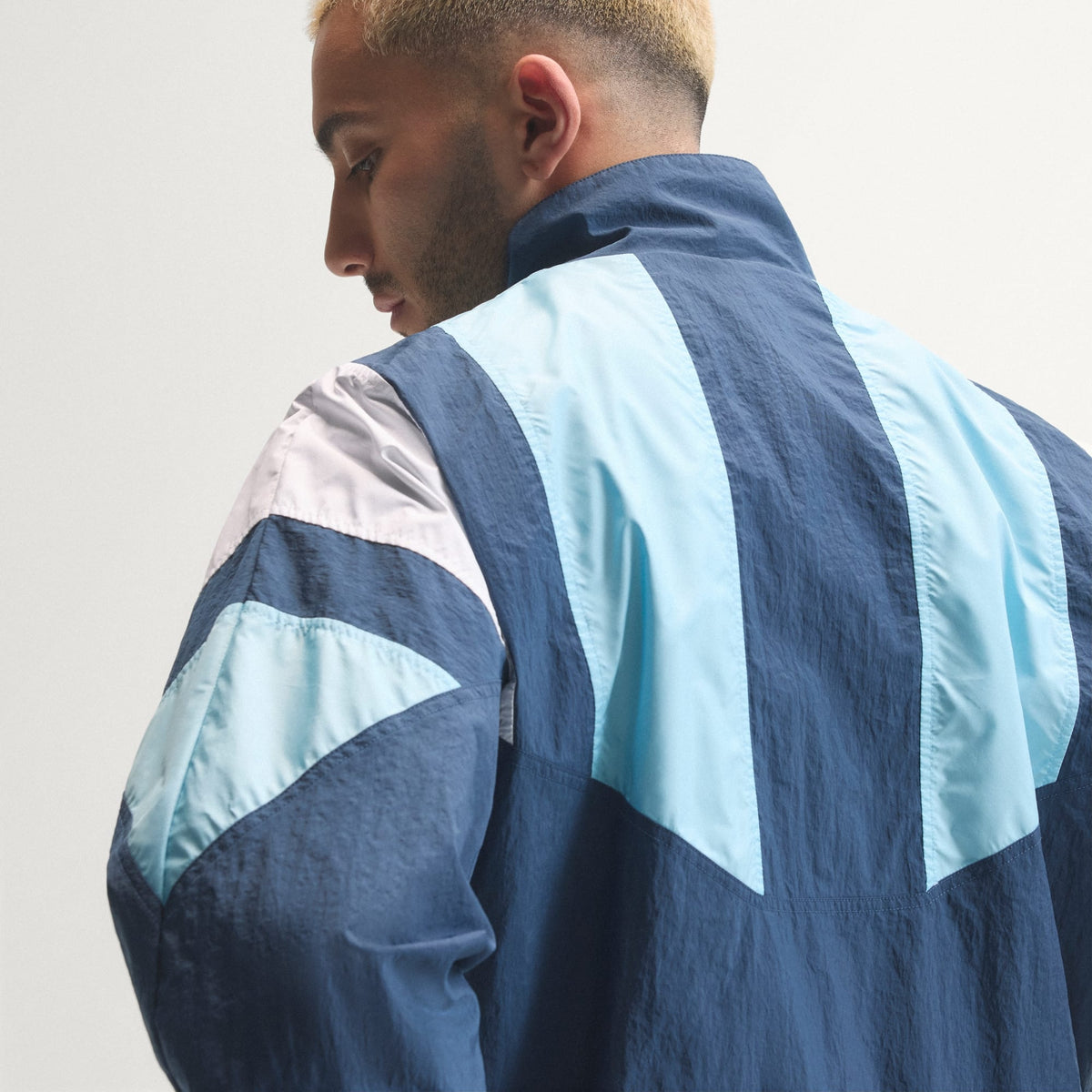 adidas ARGENTINA EQT TRACK TOP product image 8, provided for visual reference and product detail review