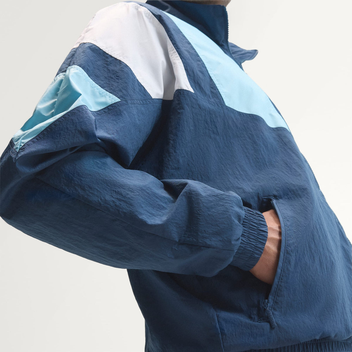 adidas ARGENTINA EQT TRACK TOP product image 7, provided for visual reference and product detail review