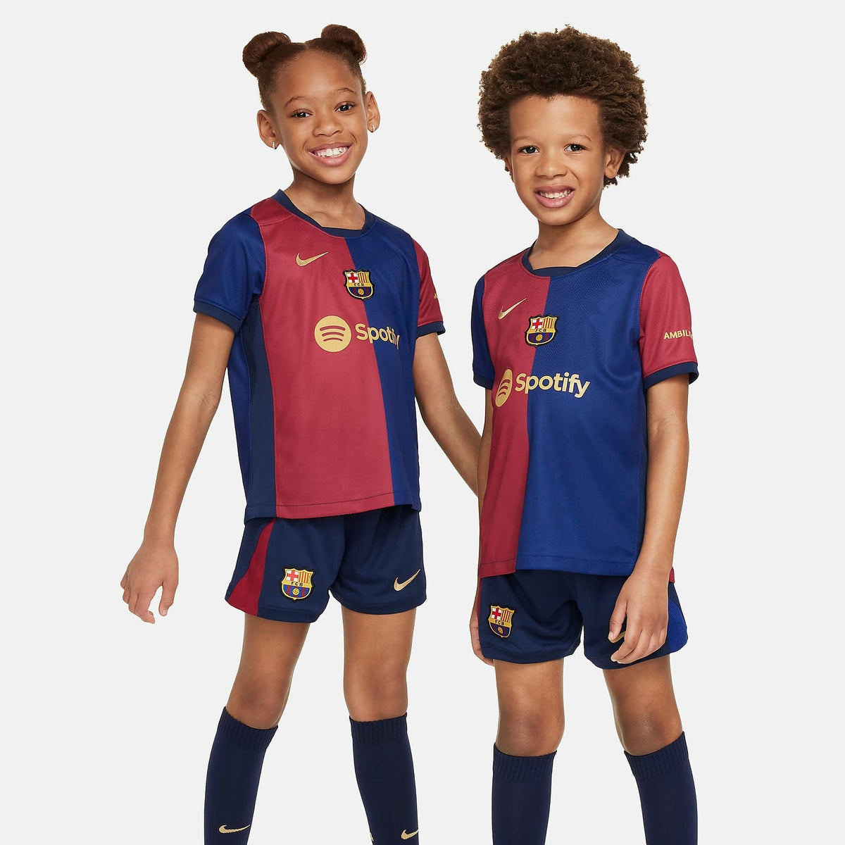Nike FC Barcelona 2024/25 Stadium Home Little Kids' Soccer Replica 3-Piece Kit product image 1, provided for visual