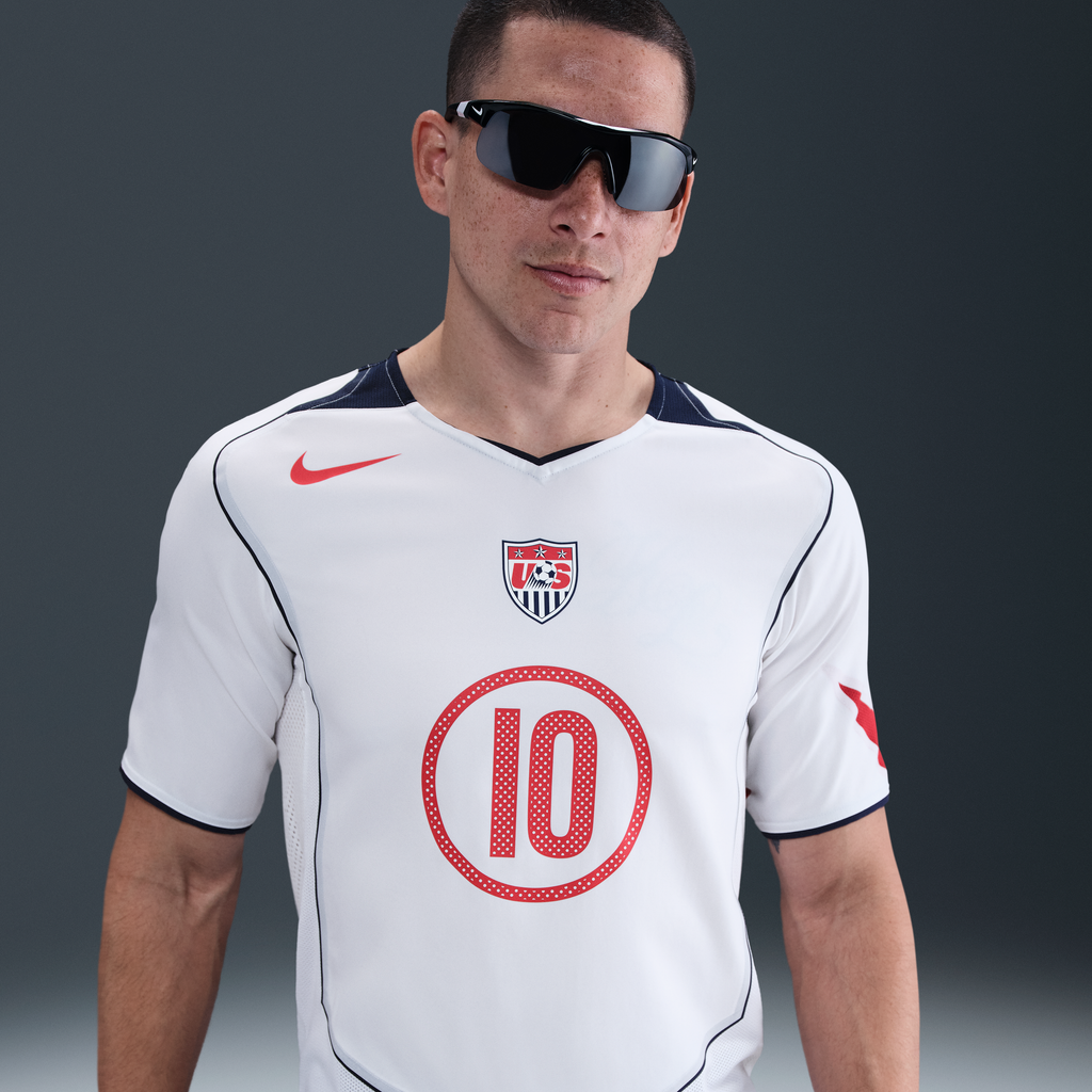 NIKE LANDON DONOVAN USMNT 2004 TOTAL 90 REISSUE Men SOCCER REPLICA JERSEY product image 1, provided for visual reference and