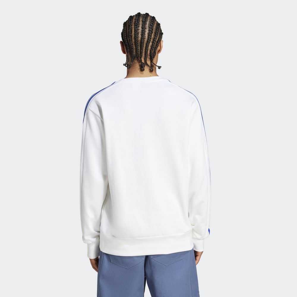 adidas Real Madrid DNA Crew Sweatshirt product image 2, provided for visual reference and product detail review