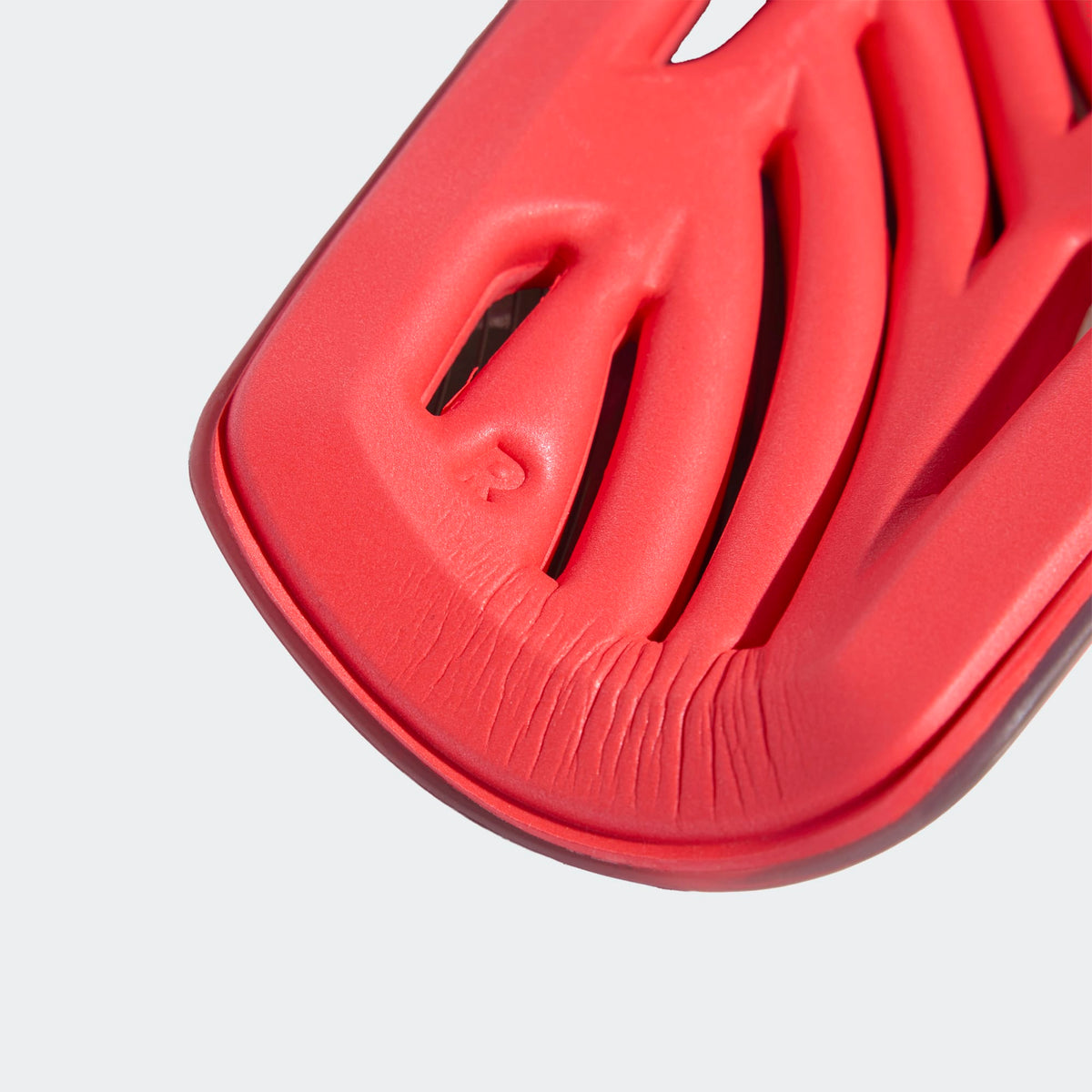 adidas TIRO LEAGUE SHINGUARDS product image 3, provided for visual reference and product detail review