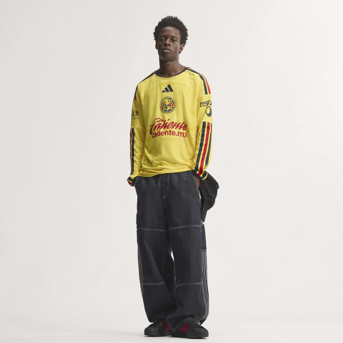 adidas CLUB AMERICA 26/27 HOME AUTHENTIC LONG SLEEVE JERSEY product image 3, provided for visual reference and product