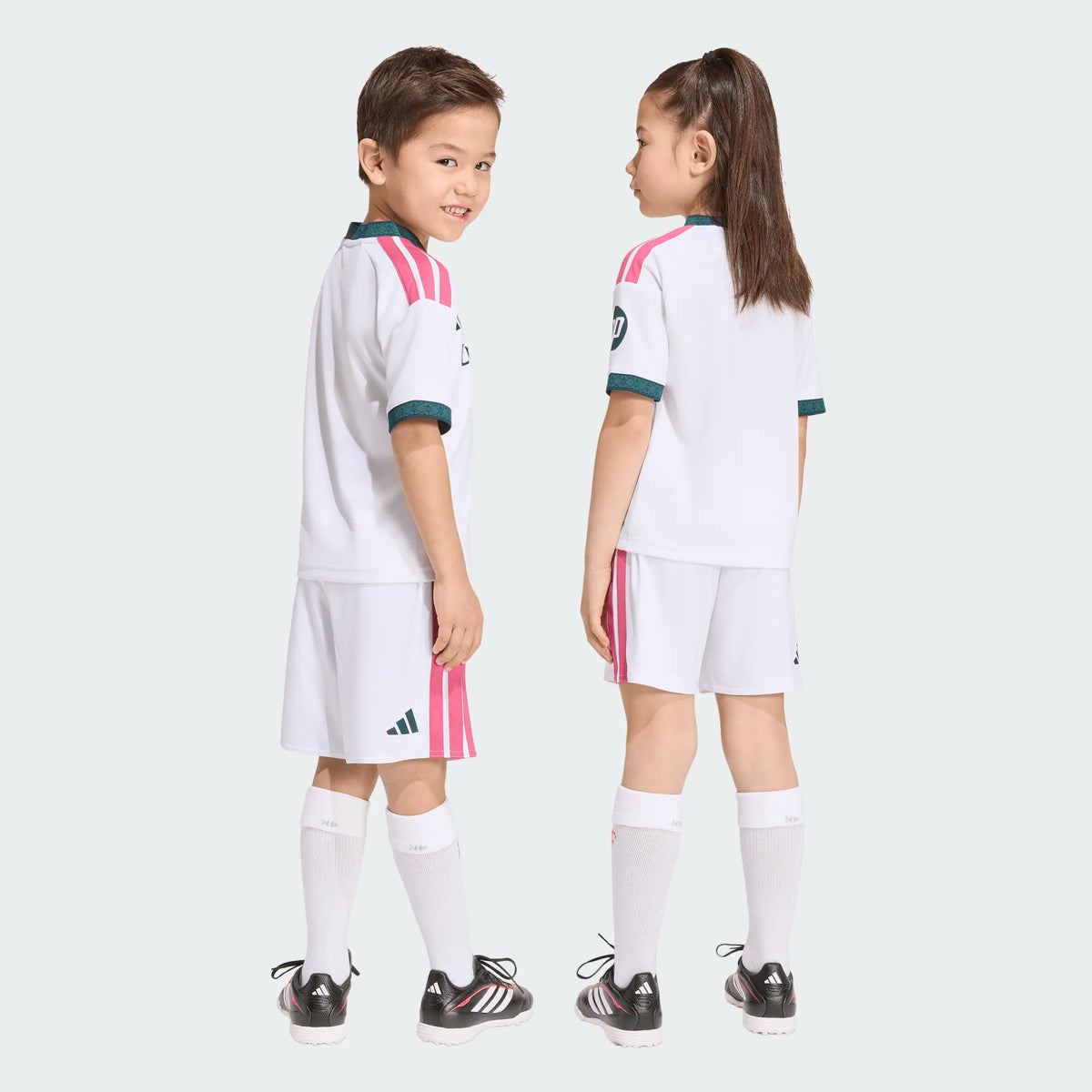 ADIDAS Real Madrid 26/27 Home Kids Set product image 5, provided for visual reference and product detail review