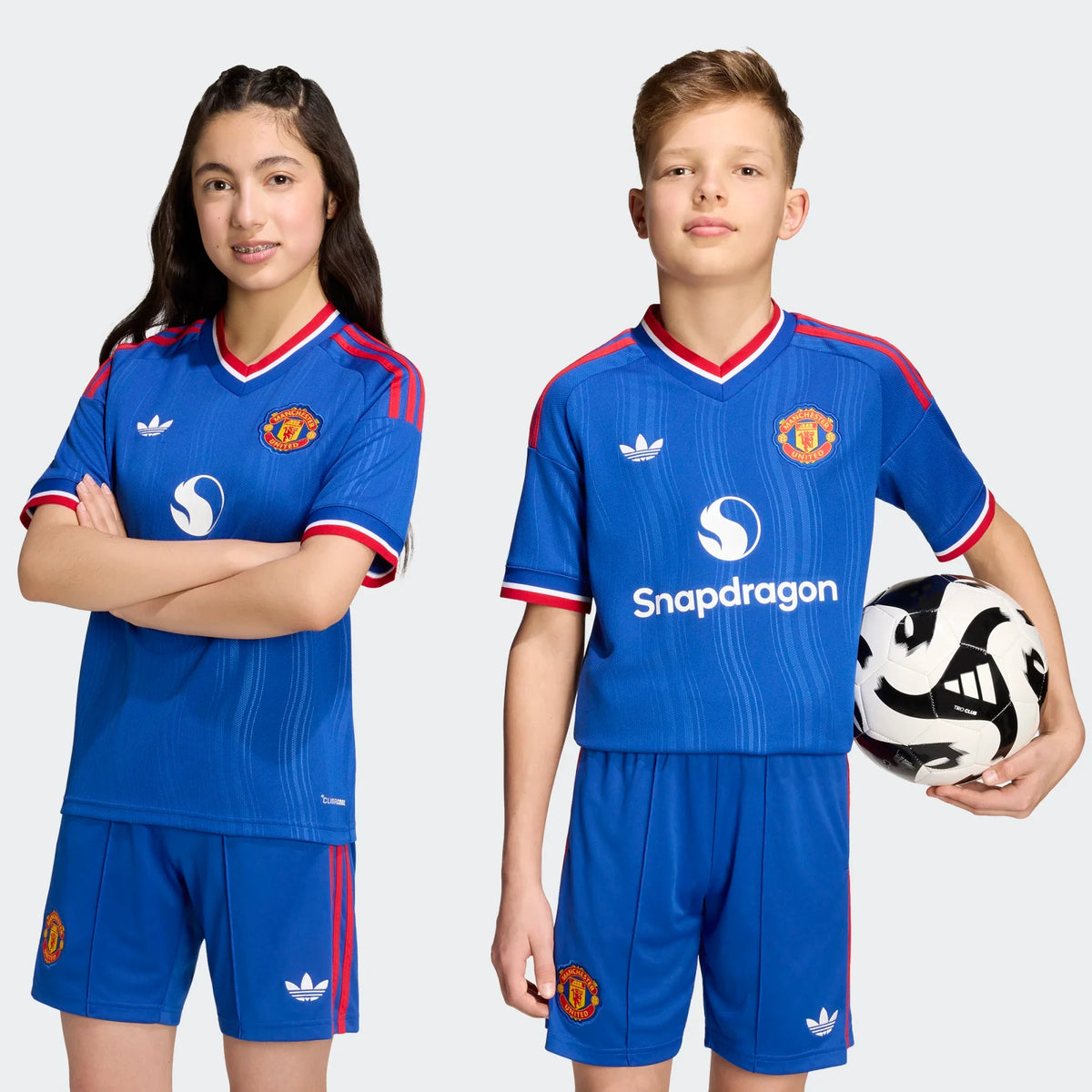 ADIDAS Manchester United 26/27 Away Jersey Kids product image 2, provided for visual reference and product detail review