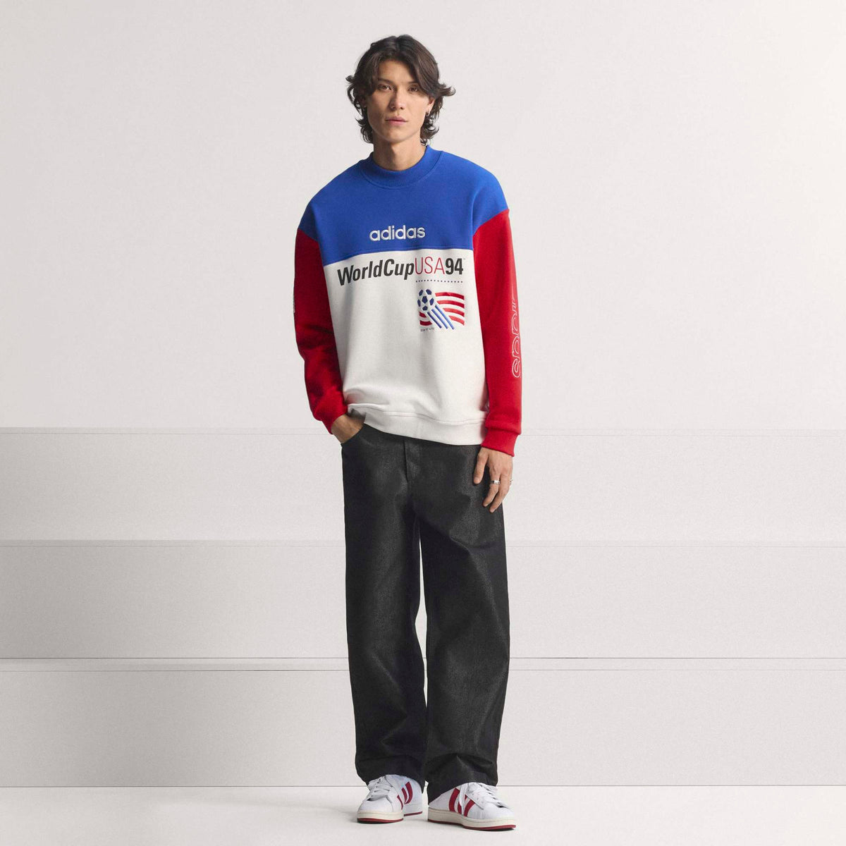 adidas USA 94 GRAPHIC SWEATSHIRT product image 4, provided for visual reference and product detail review