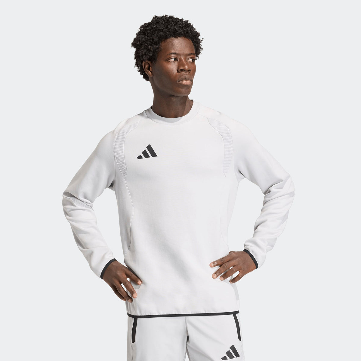 adidas TIRO TRAVEL CREW Sweatshirt product image 2, provided for visual reference and product detail review