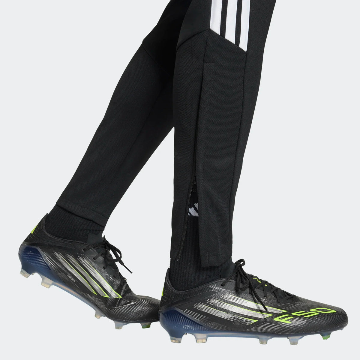 Tiro 26 League Training Pants Women product image 6, provided for visual reference and product detail review