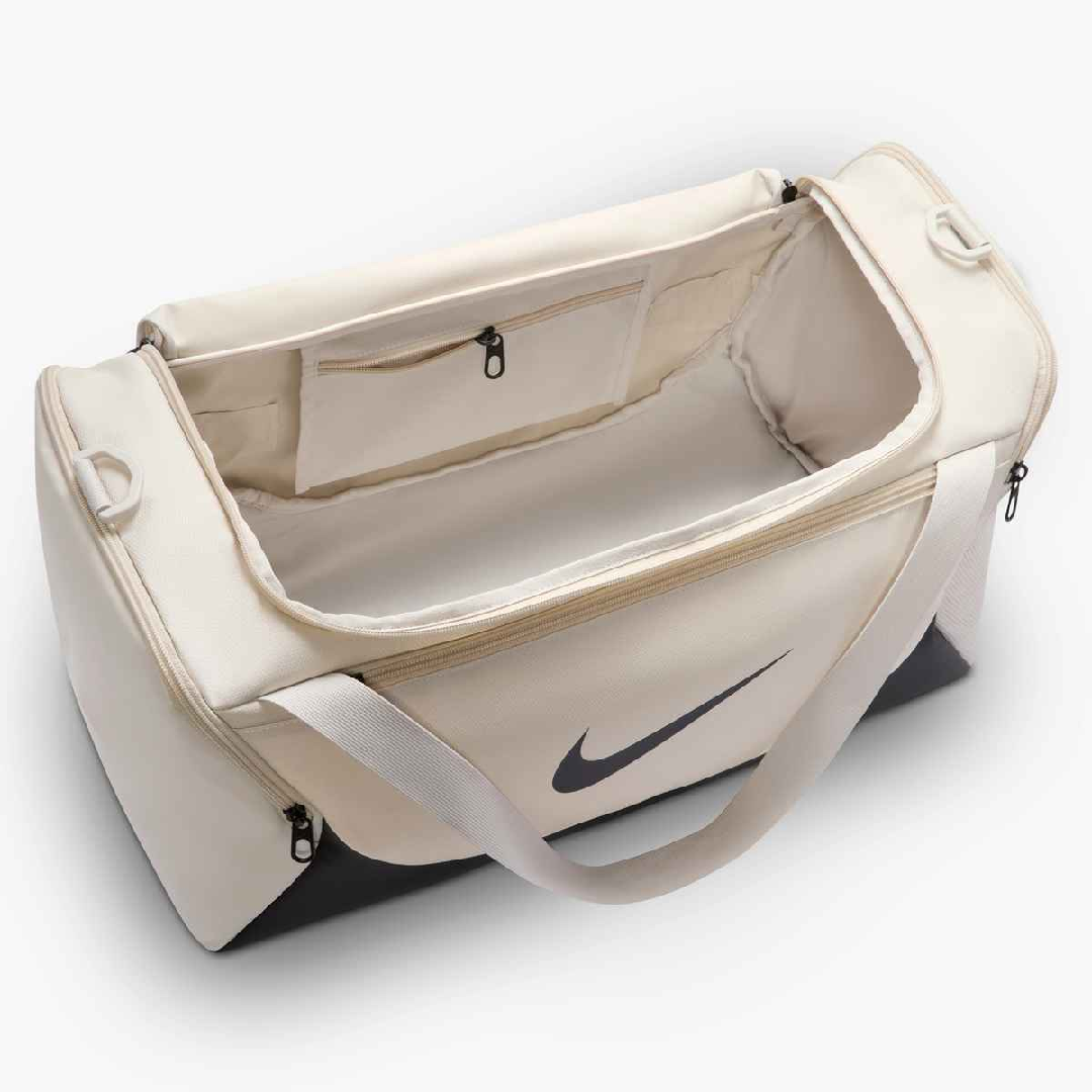 Nike Brasilia 9.5 Training Duffel Bag (Small, 40L) product image 4, provided for visual reference and product detail review