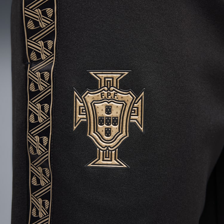 Puma Portugal Special Edition KING Pre-match Pants Men product image 3, provided for visual reference and product detail