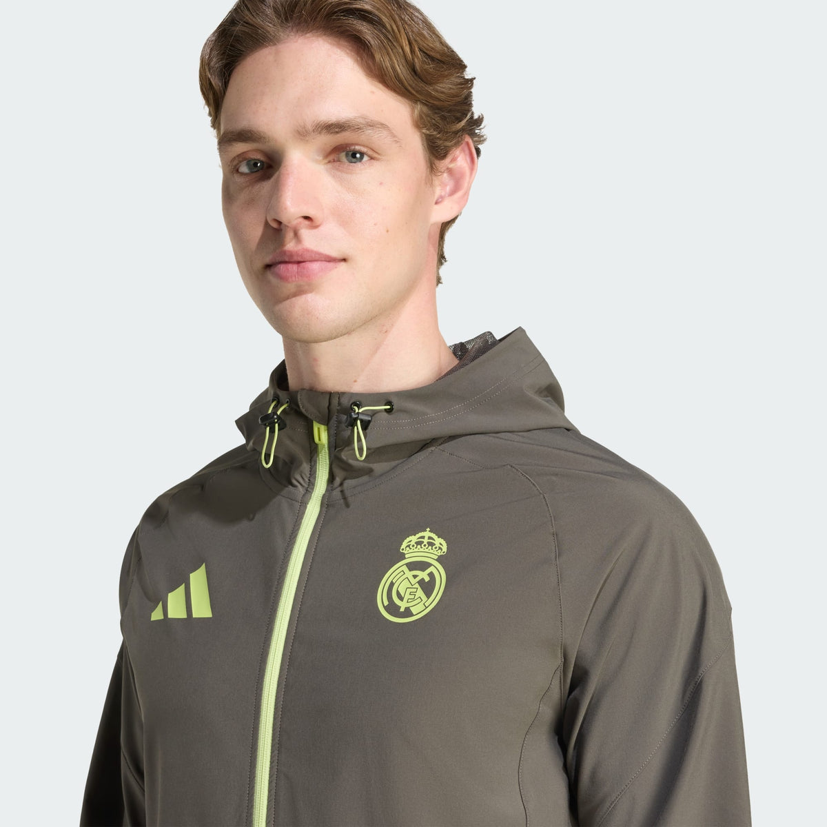 Real Madrid Tiro 25 Competition Vis Tech Travel Jacket product image 6, provided for visual reference and product detail