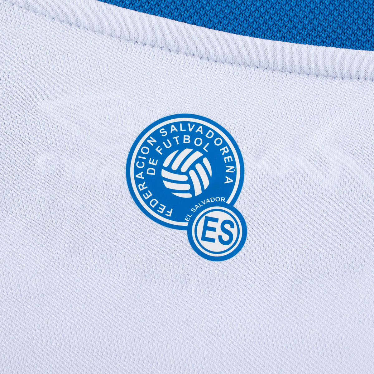 Umbro El Salvador Away Long Sleeve Jersey 25/26 product image 6, provided for visual reference and product detail review