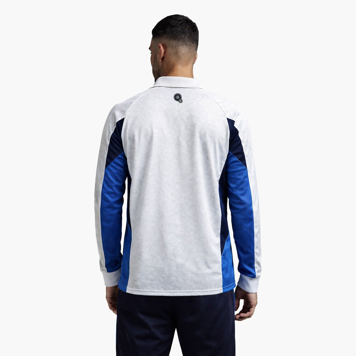 Umbro El Salvador Men Away Long Sleeve Jersey 2026 product image 2, provided for visual reference and product detail review