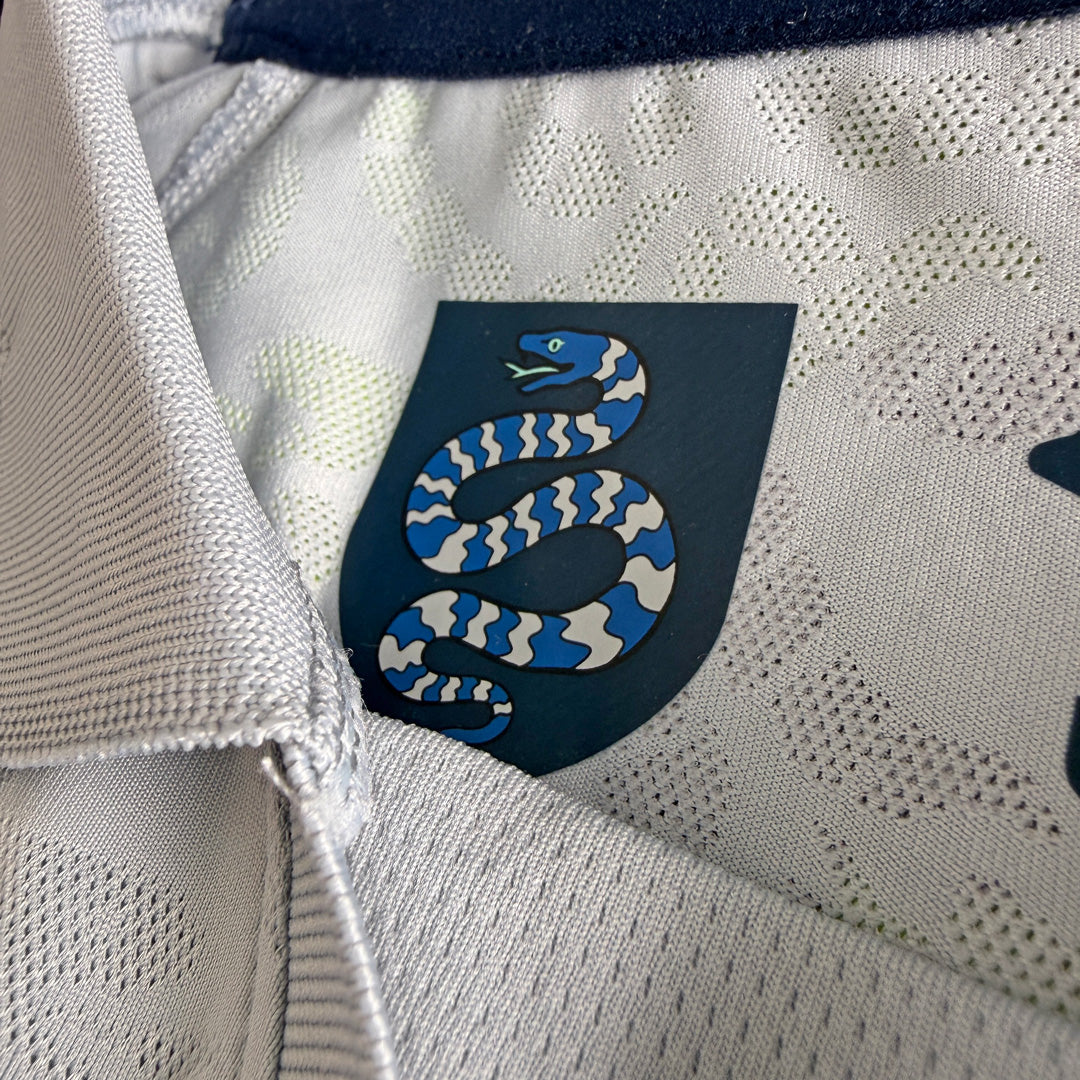 Umbro El Salvador Men Away Long Sleeve Jersey 2026 product image 6, provided for visual reference and product detail review