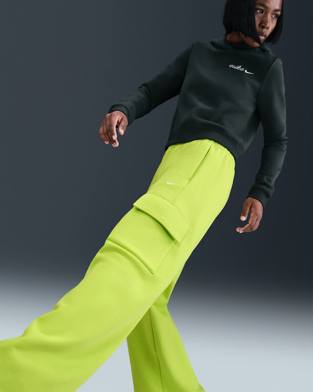 Nike Sportswear Phoenix Fleece Women Cargo Sweatpants product image 4, provided for visual reference and product detail