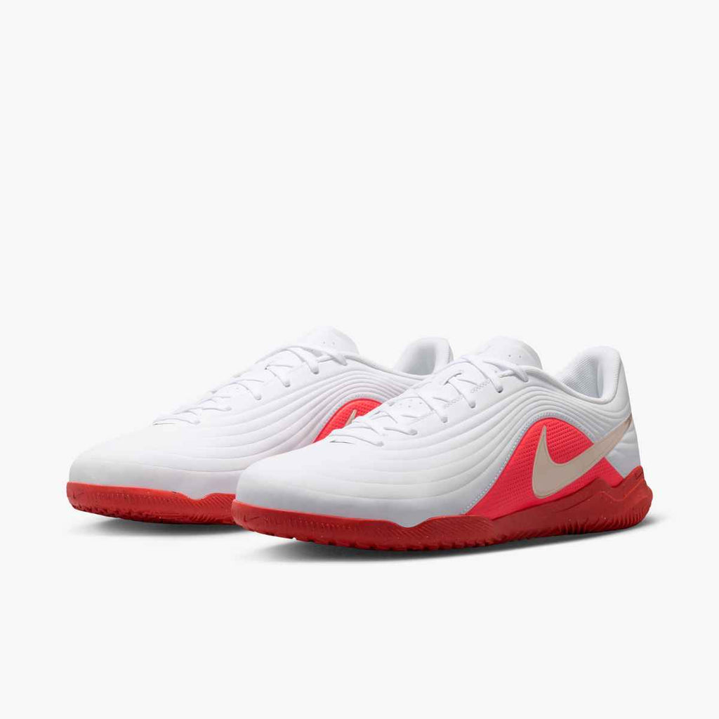 Nike Tiempo Maestro Club Indoor/Court Low-Top Soccer Shoes product image 6, provided for visual reference and product detail