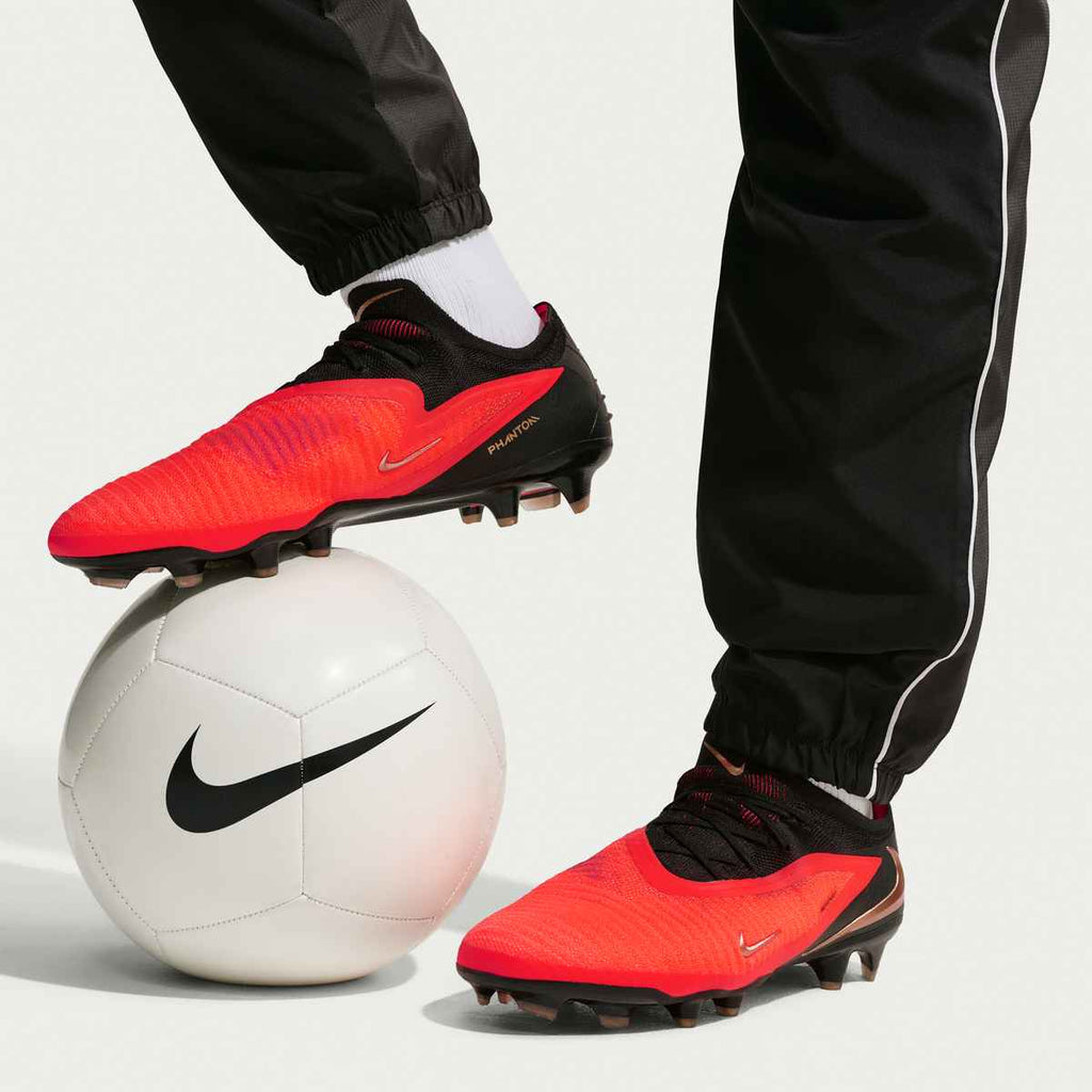 Nike Phantom 6 Low Elite Firm-Ground Soccer Cleats product image 13, provided for visual reference and product detail review