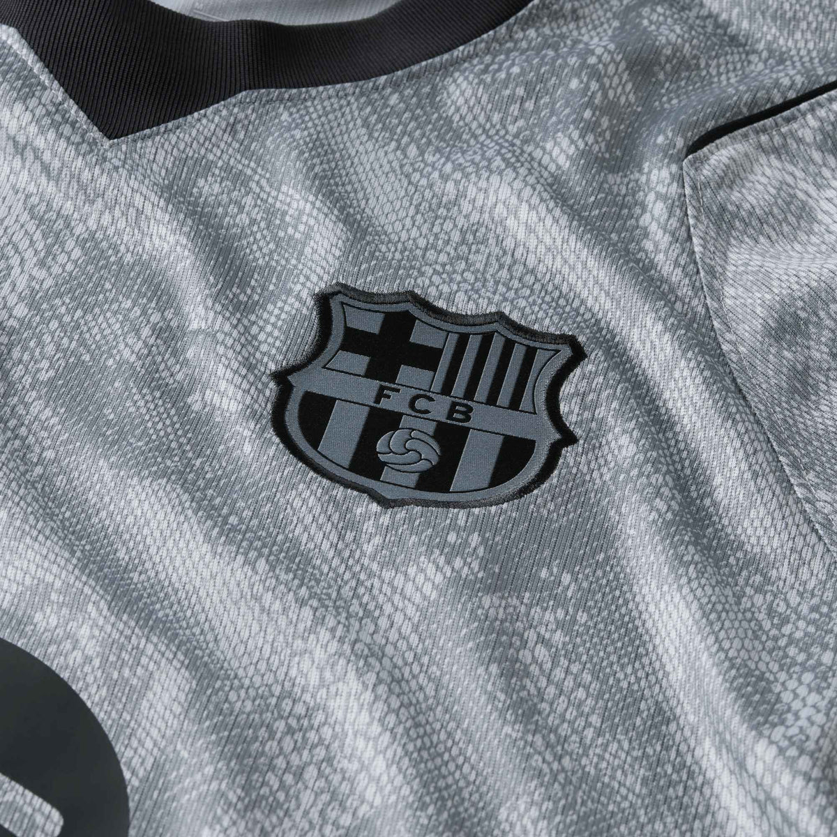 Nike FC Barcelona 2026/27 Stadium Goalkeeper Away Men Kobe Dri-FIT Soccer Replica Jersey product image 2, provided for