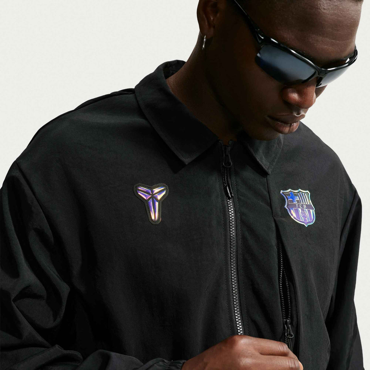 Nike FC Barcelona Away Men Kobe Soccer Woven Jacket product image 3, provided for visual reference and product detail review