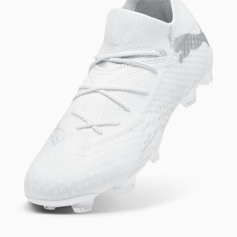 Puma FUTURE 7 ULTIMATE FG/AG Soccer Cleats product image 7, provided for visual reference and product detail review